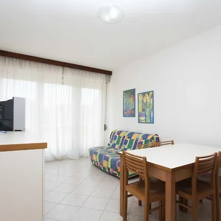 Apartment Ferienwohnung Fuer 5 Personen Ca 50 Qm In Bibione, Adriakueste Italien Und Umgebung - B61582 *