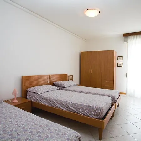 Ferienwohnung Fuer 5 Personen Ca 50 Qm In Bibione, Adriakueste Italien Und Umgebung - B61582 * Μπιμπιόνε